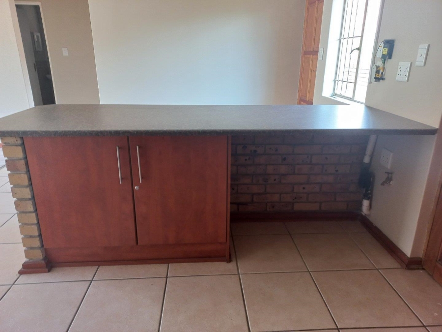 To Let 3 Bedroom Property for Rent in Langenhovenpark Free State